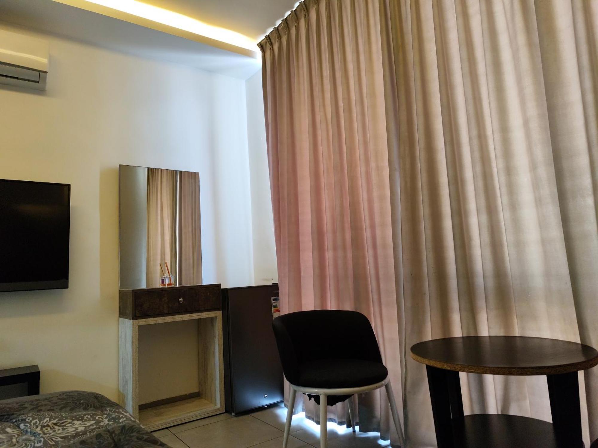 Gentle Breeze Studio1 Amman Luaran gambar